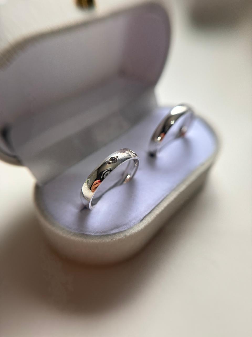 Aliança Prata 950 - Abaulada Anatômica com Zircônia